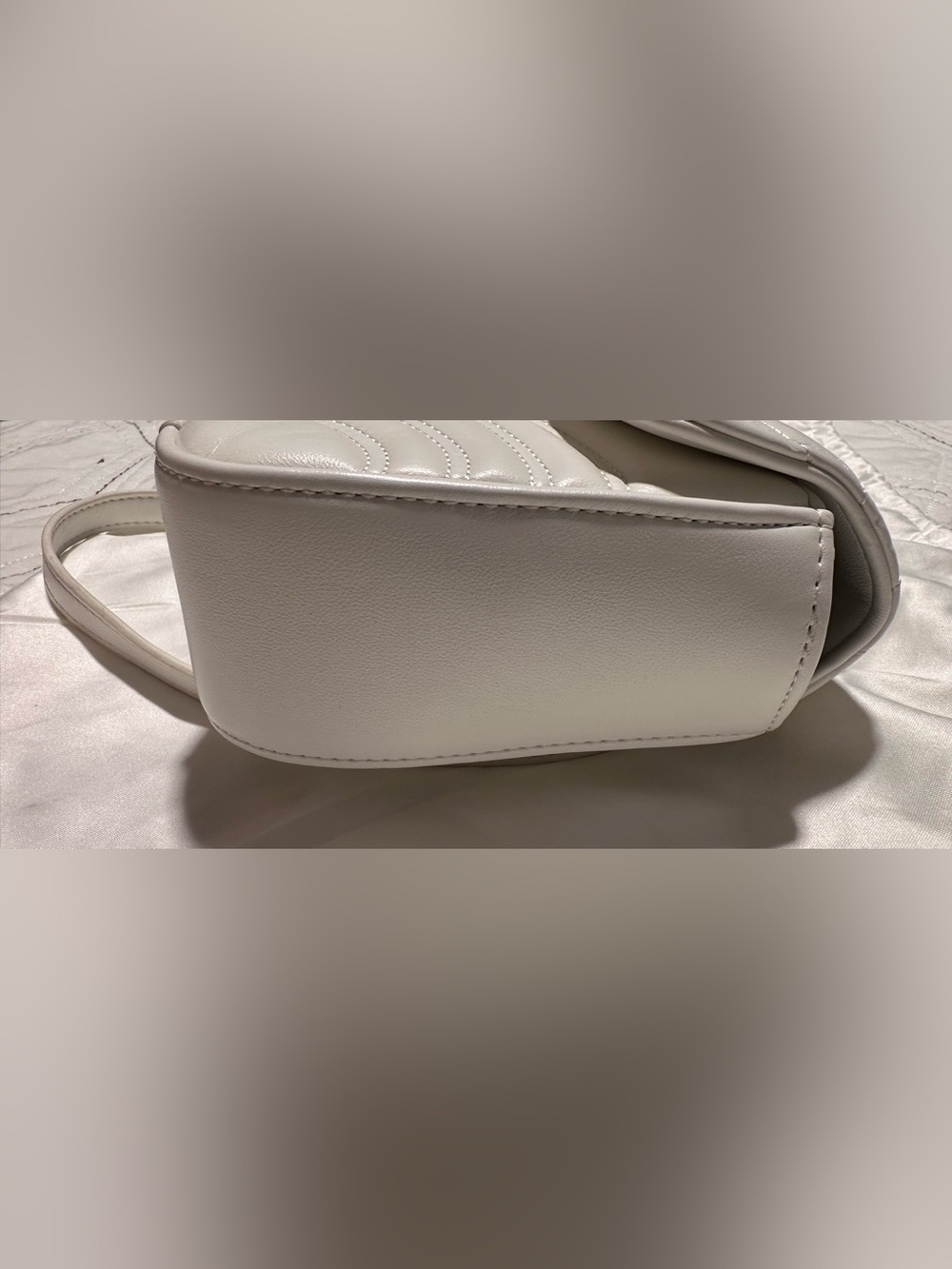 Women’s Luxury Medium White Shoulder Bag - Picture 4 of 13